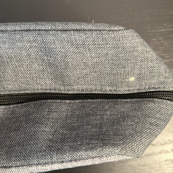 Men’s toiletry bag - Picture 4 of 8